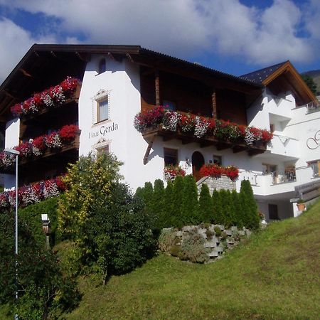 Haus Gerda Hotel Fiss Exterior photo