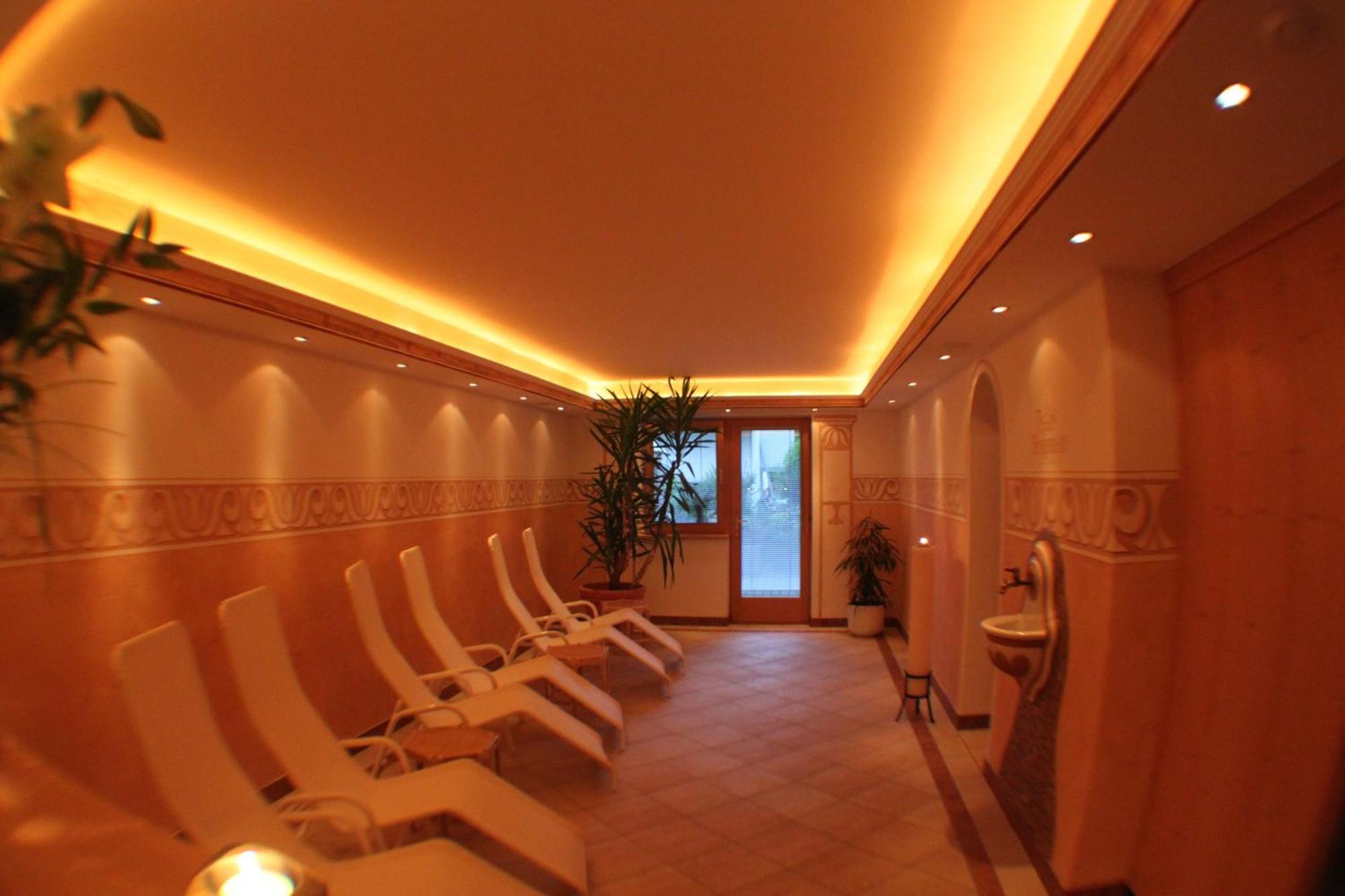 Haus Gerda Hotel Fiss Exterior photo